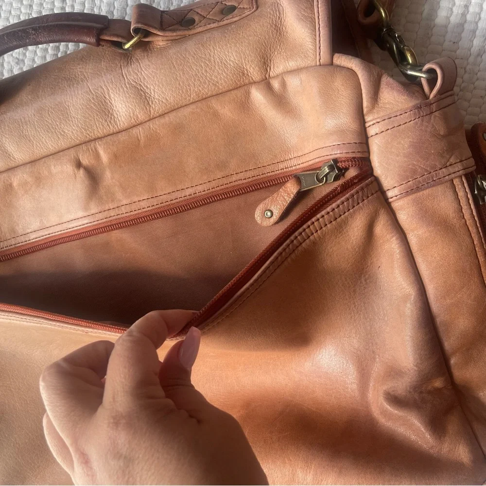 Canyon Outback Leather Co. Messenger Bag Expandable